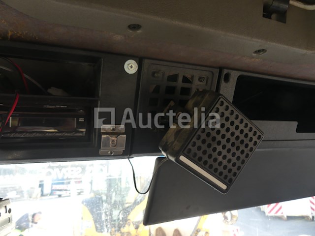 Volvo fl6 4x2 190r7.1 vacuümwagen (2000-85.217 km-vin:yv2e4c4a2xb228262) - afbeelding 6 van  48