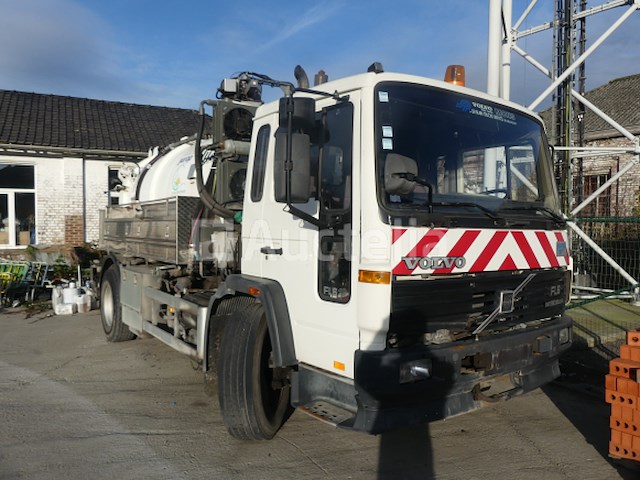 Volvo fl6 4x2 190r7.1 vacuümwagen (2000-85.217 km-vin:yv2e4c4a2xb228262) - afbeelding 1 van  48
