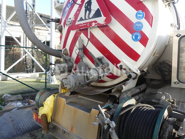 Volvo fl6 4x2 190r7.1 vacuümwagen (2000-85.217 km-vin:yv2e4c4a2xb228262) - afbeelding 15 van  48