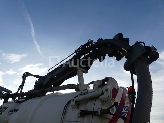 Volvo fl6 4x2 190r7.1 vacuümwagen (2000-85.217 km-vin:yv2e4c4a2xb228262) - afbeelding 21 van  48