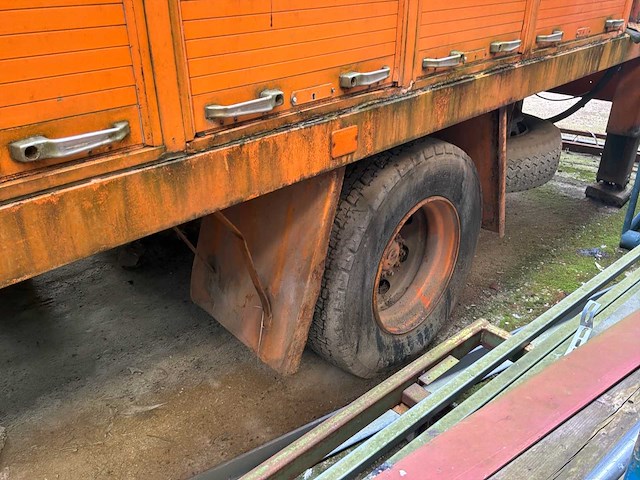 Volvo fl6 turbo platte laadwagen met kraan - afbeelding 36 van  36