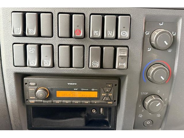 Volvo flb3c bj 2022 - afbeelding 35 van  62