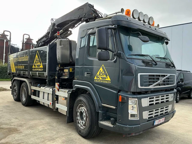 Volvo fm 6x4 vrachtwagen met fassi f235axp.23 autolaadkraan – 2007 – 405 kw - afbeelding 15 van  36