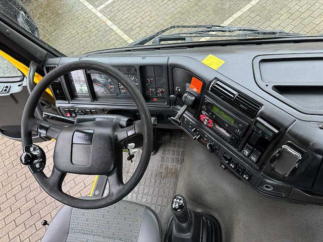 Volvo fm12 6x6r containerhaaksysteem 2001 - afbeelding 1 van  3