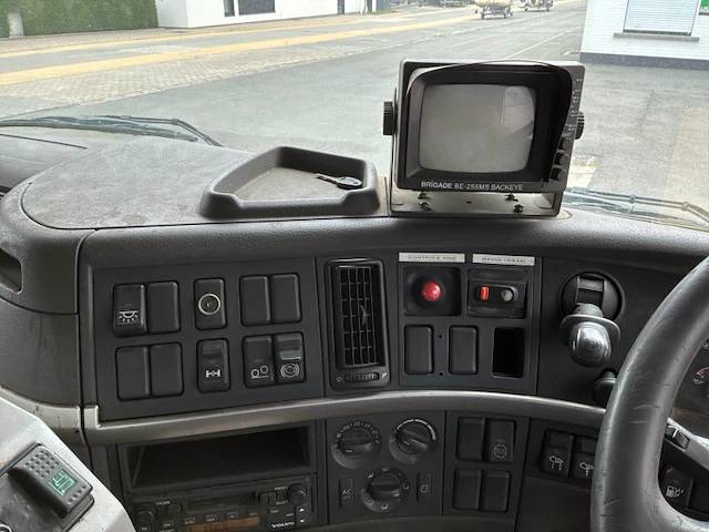 Volvo fm12 veegwagen - afbeelding 7 van  49