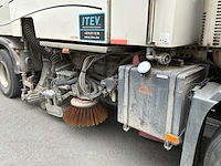 Volvo fm12 veegwagen - afbeelding 15 van  49