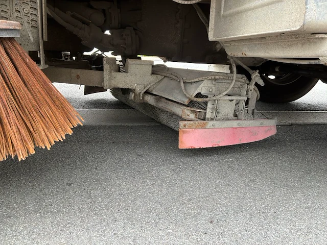 Volvo fm12 veegwagen - afbeelding 16 van  49
