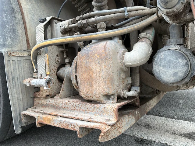 Volvo fm12 veegwagen - afbeelding 27 van  49