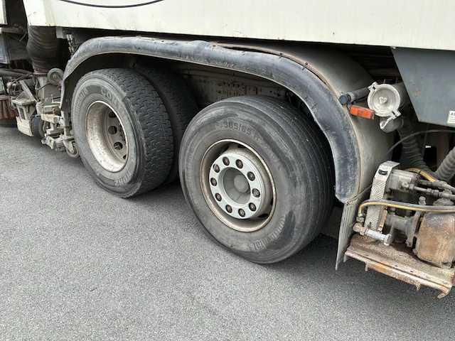 Volvo fm12 veegwagen - afbeelding 29 van  49