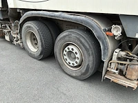 Volvo fm12 veegwagen - afbeelding 29 van  49