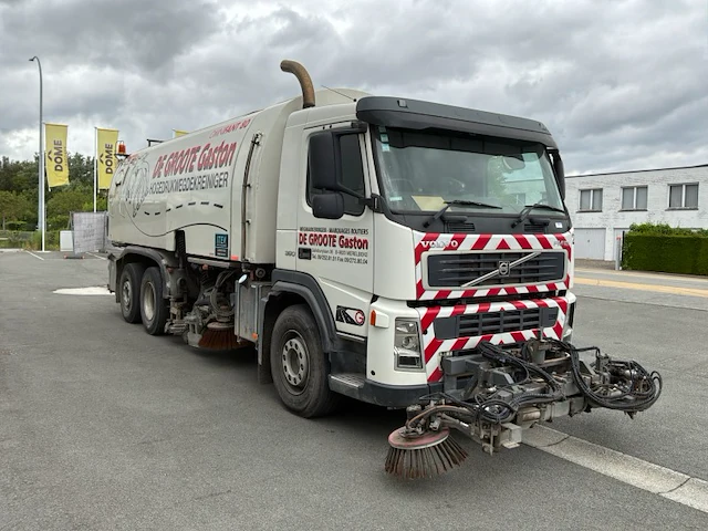 Volvo fm12 veegwagen - afbeelding 23 van  49