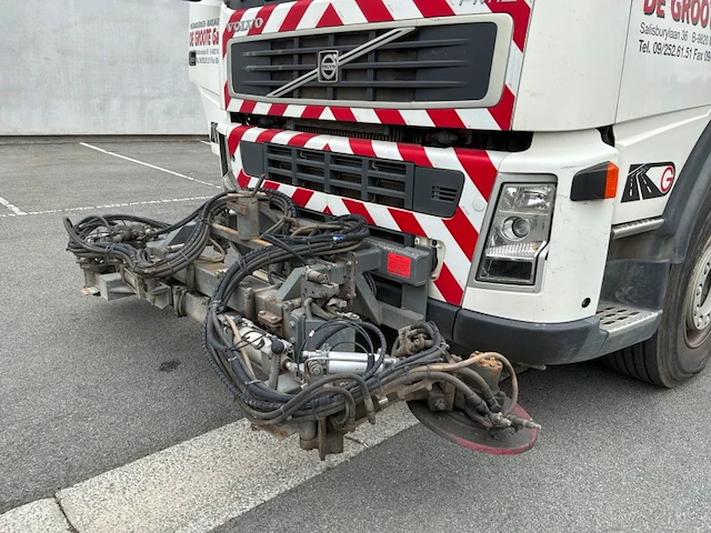 Volvo fm12 veegwagen - afbeelding 37 van  49