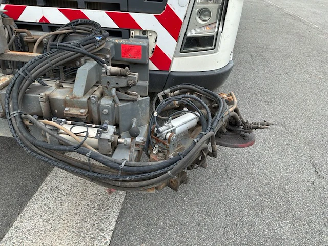 Volvo fm12 veegwagen - afbeelding 38 van  49