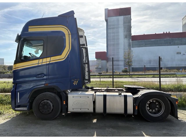 Volvo fm12 veegwagen - afbeelding 44 van  49