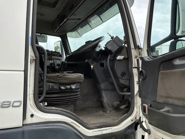 Volvo fm12 veegwagen - afbeelding 49 van  49