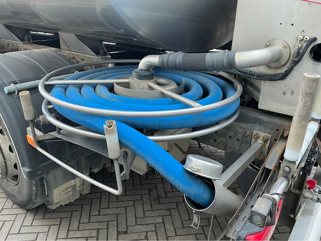 Volvo fm390 tankwagen - afbeelding 7 van  28