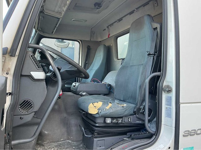 Volvo fm390 tankwagen - afbeelding 10 van  28