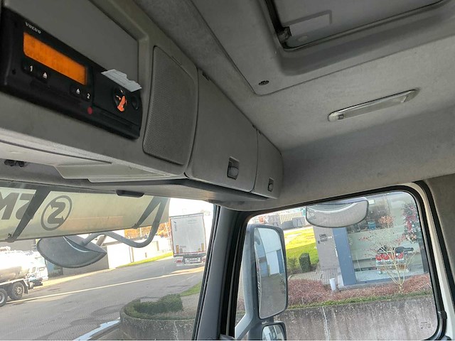 Volvo fm390 tankwagen - afbeelding 17 van  28