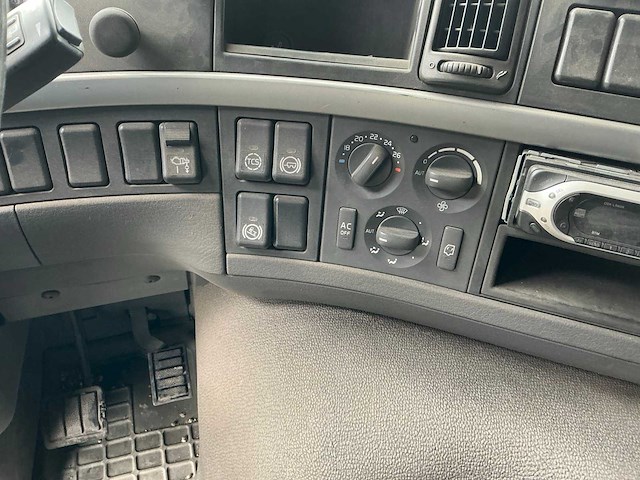 Volvo fmfh 42 7,5e4 vrachtwagen - afbeelding 16 van  28