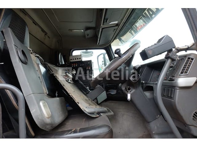 Volvo fmfh e5 5 sweeper truck (vin:yv2j1f1c3ca720894) - afbeelding 9 van  41