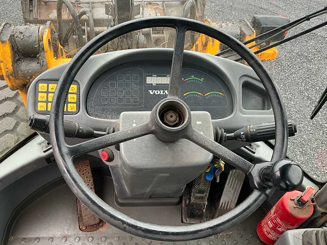 Volvo l40b-tp/s wiellader – 96 pk – 4 nieuwe banden - afbeelding 8 van  37