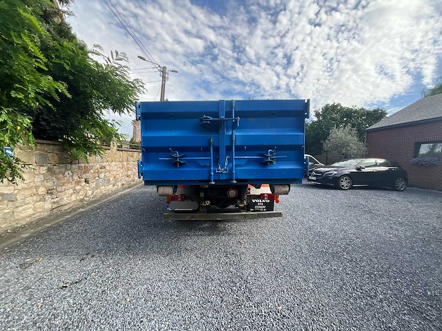Volvo l6 intercooler vrachtwagen uit 2000 - afbeelding 20 van  24