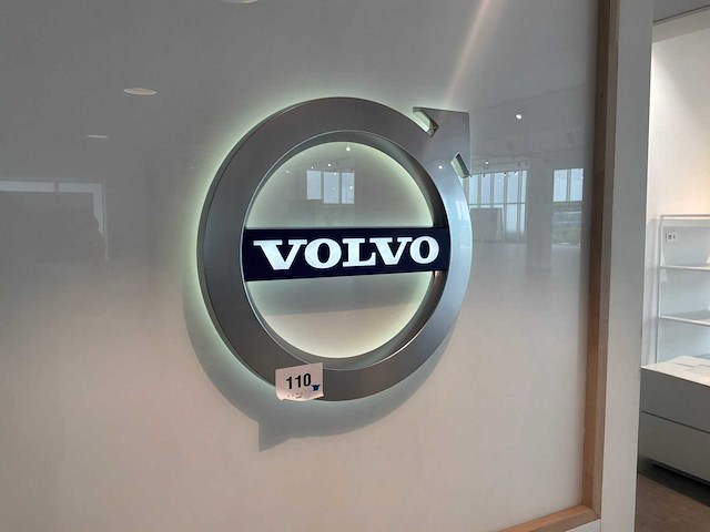 Volvo logo verlicht - afbeelding 1 van  2
