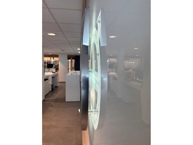 Volvo logo verlicht - afbeelding 2 van  2