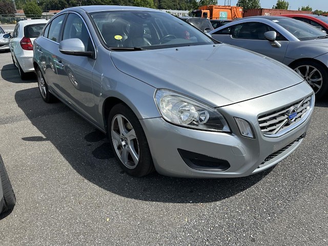 Volvo s60 1.6 d2 momentum start/stop 115, 2012 - afbeelding 20 van  26