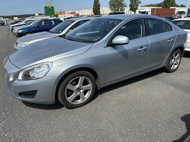 Volvo s60 1.6 d2 momentum start/stop 115, 2012 - afbeelding 24 van  26