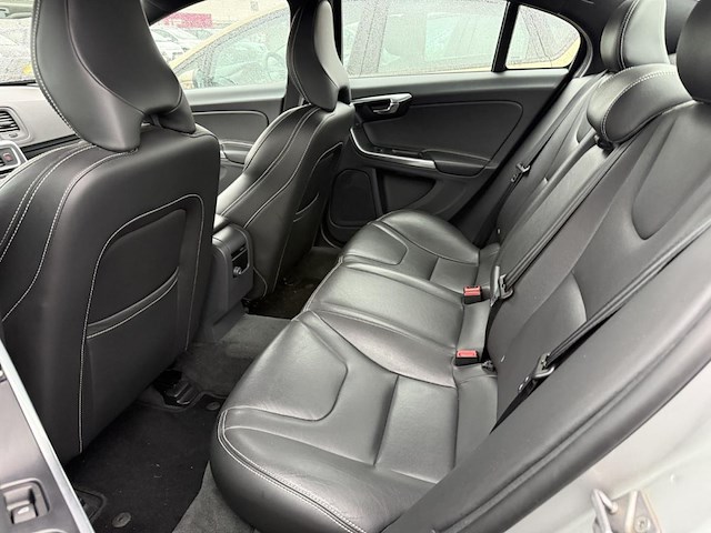 Volvo s60 2.0 d2 eco kinetic, 2018 - afbeelding 9 van  22