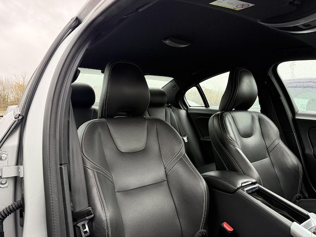 Volvo s60 2.0 d2 eco kinetic, 2018 - afbeelding 14 van  22