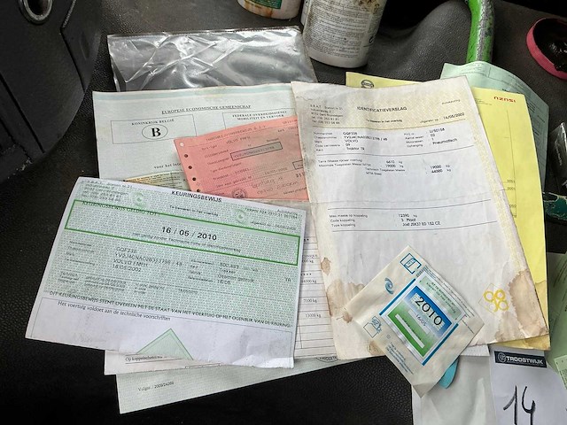 Volvo trekker - afbeelding 7 van  15