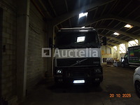 Volvo truck voor onderdelen - afbeelding 11 van  17