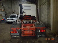 Volvo truck voor onderdelen - afbeelding 14 van  17