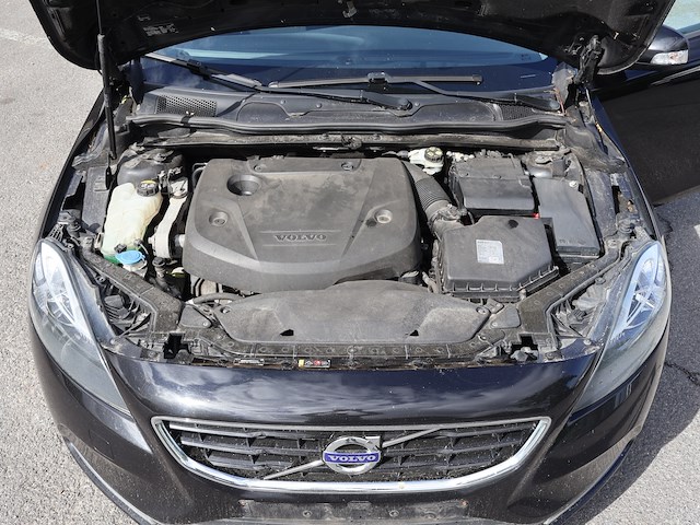 Volvo v40 - yv1mv7431g2322935 - 2015 - afbeelding 6 van  23