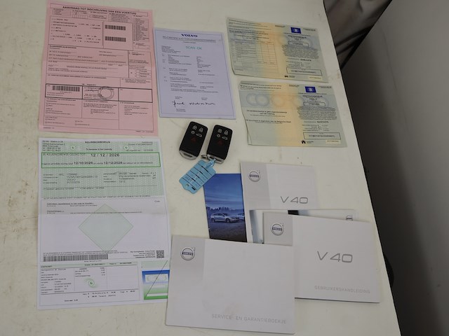 Volvo v40 - yv1mv7431g2322935 - 2015 - afbeelding 9 van  23