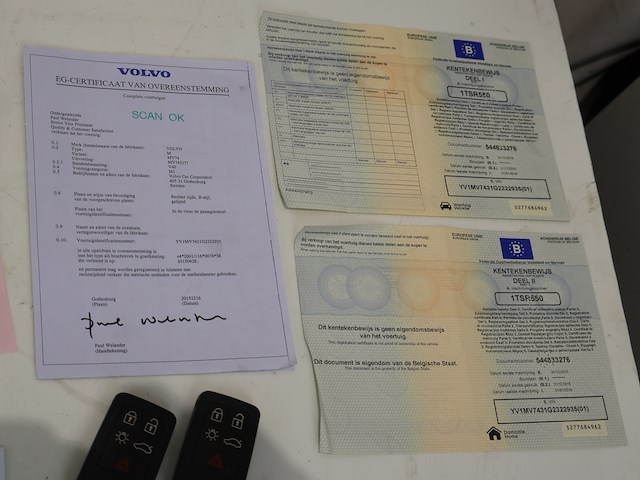 Volvo v40 - yv1mv7431g2322935 - 2015 - afbeelding 11 van  23