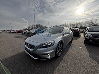 Volvo v40 1.6 d2 momentum r-design, 2015 - afbeelding 1 van  31