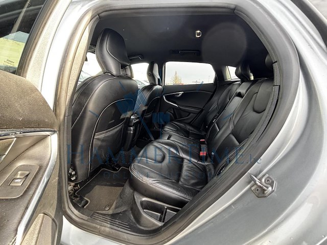 Volvo v40 1.6 d2 momentum r-design, 2015 - afbeelding 14 van  31