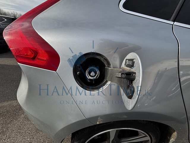 Volvo v40 1.6 d2 momentum r-design, 2015 - afbeelding 16 van  31