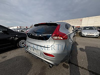 Volvo v40 1.6 d2 momentum r-design, 2015 - afbeelding 27 van  31
