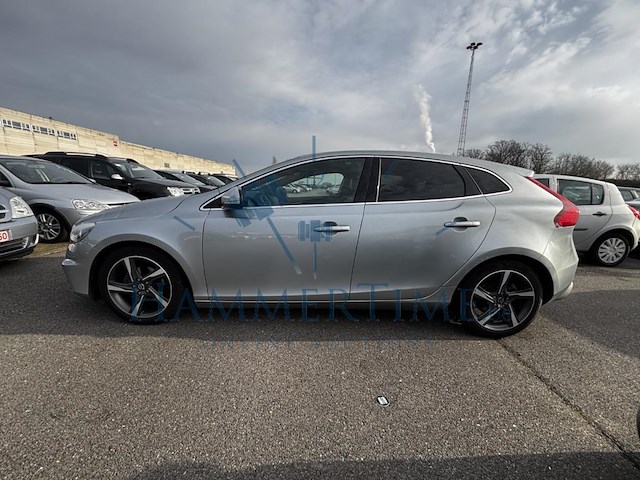 Volvo v40 1.6 d2 momentum r-design, 2015 - afbeelding 30 van  31