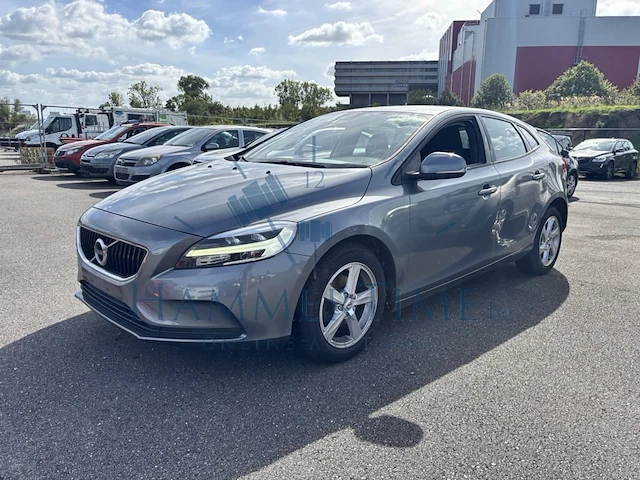 Volvo v40 2 0 d2 eco kinetic, 2017 - afbeelding 1 van  30