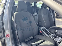 Volvo v40 2 0 d2 eco kinetic, 2017 - afbeelding 19 van  30