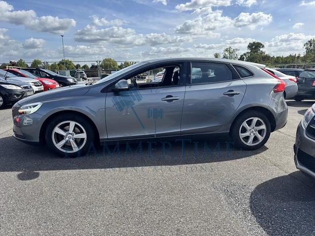 Volvo v40 2 0 d2 eco kinetic, 2017 - afbeelding 29 van  30