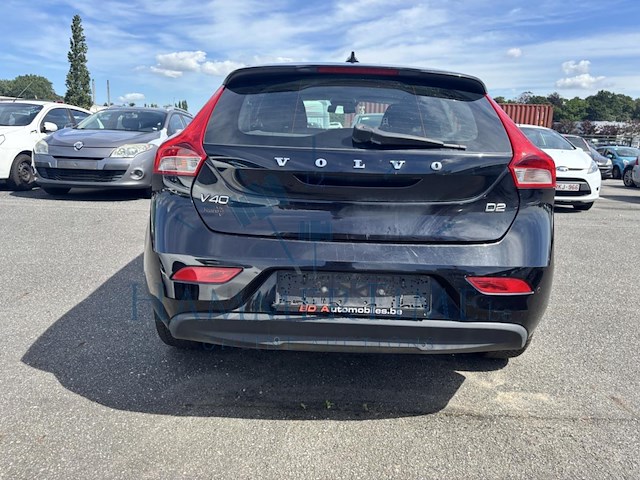 Volvo v40 2 0 d2 eco kinetic, 2018 - afbeelding 31 van  34