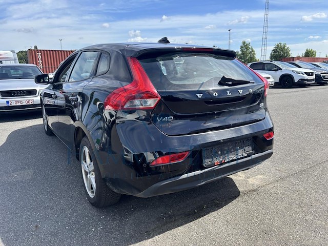 Volvo v40 2 0 d2 eco kinetic, 2018 - afbeelding 32 van  34