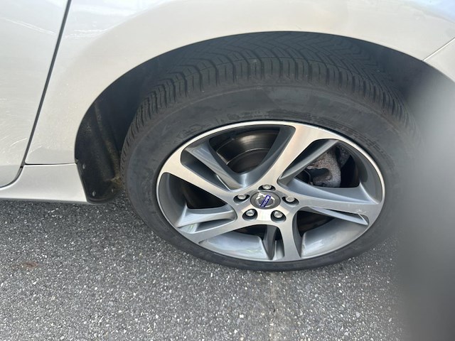 Volvo v40 2.0 t2 eco kinetic 122, 2016 - afbeelding 28 van  35