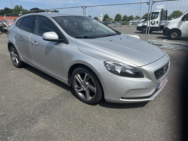 Volvo v40 2.0 t2 eco kinetic 122, 2016 - afbeelding 23 van  35